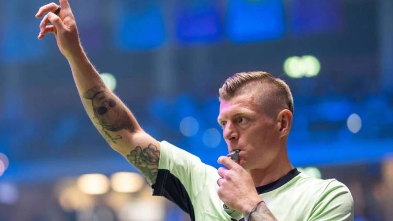 El nuevo rol de Toni Kroos sobre el césped: ¡Debuta como árbitro!