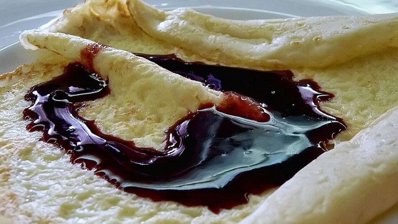 Adiós a los crepes franceses: el postre gallego con un toque de licor que se ha hecho viral en redes sociales