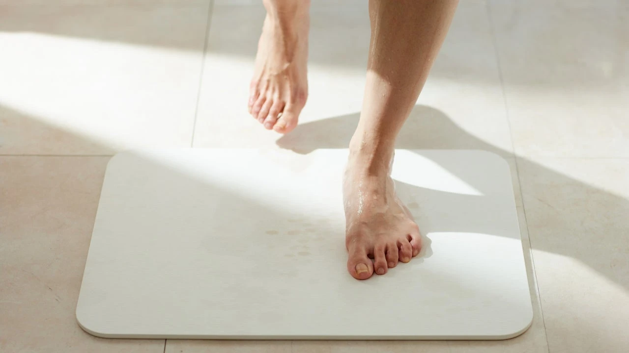 Adiós a la alfombra de baño: su alternativa moderna es más higiénica y práctica