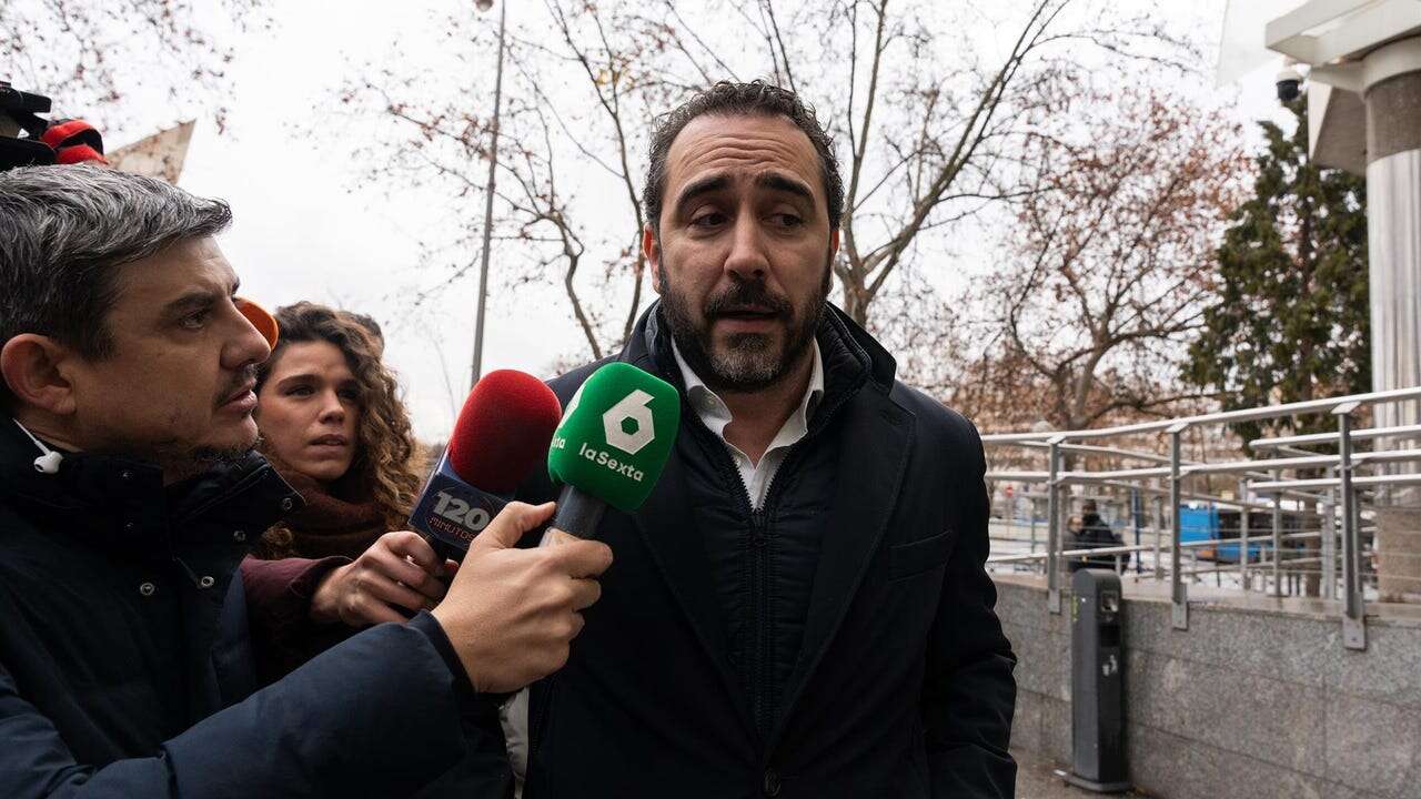 Turno para el PSOE en los tribunales: un juzgado cita a Aldama el 4 de marzo por acusarles de financiarse en negro