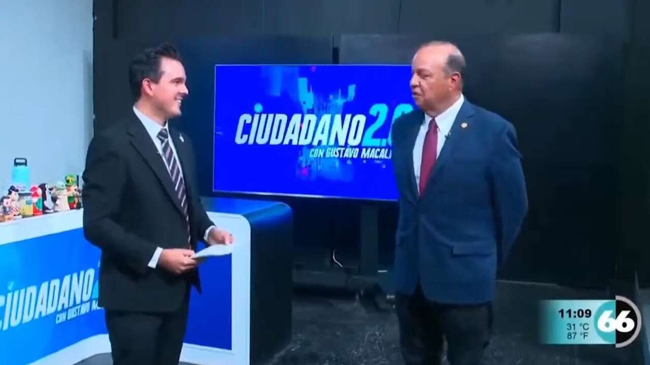 El dueño de una televisión despidió al presentador en directo: 