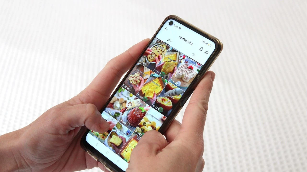 Los expertos alertan: es imposible curar una enfermedad con consejos de redes sociales