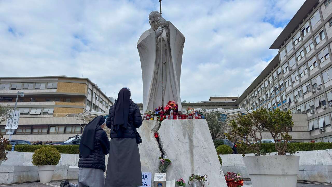 Prosigue la mejoría del Papa: 