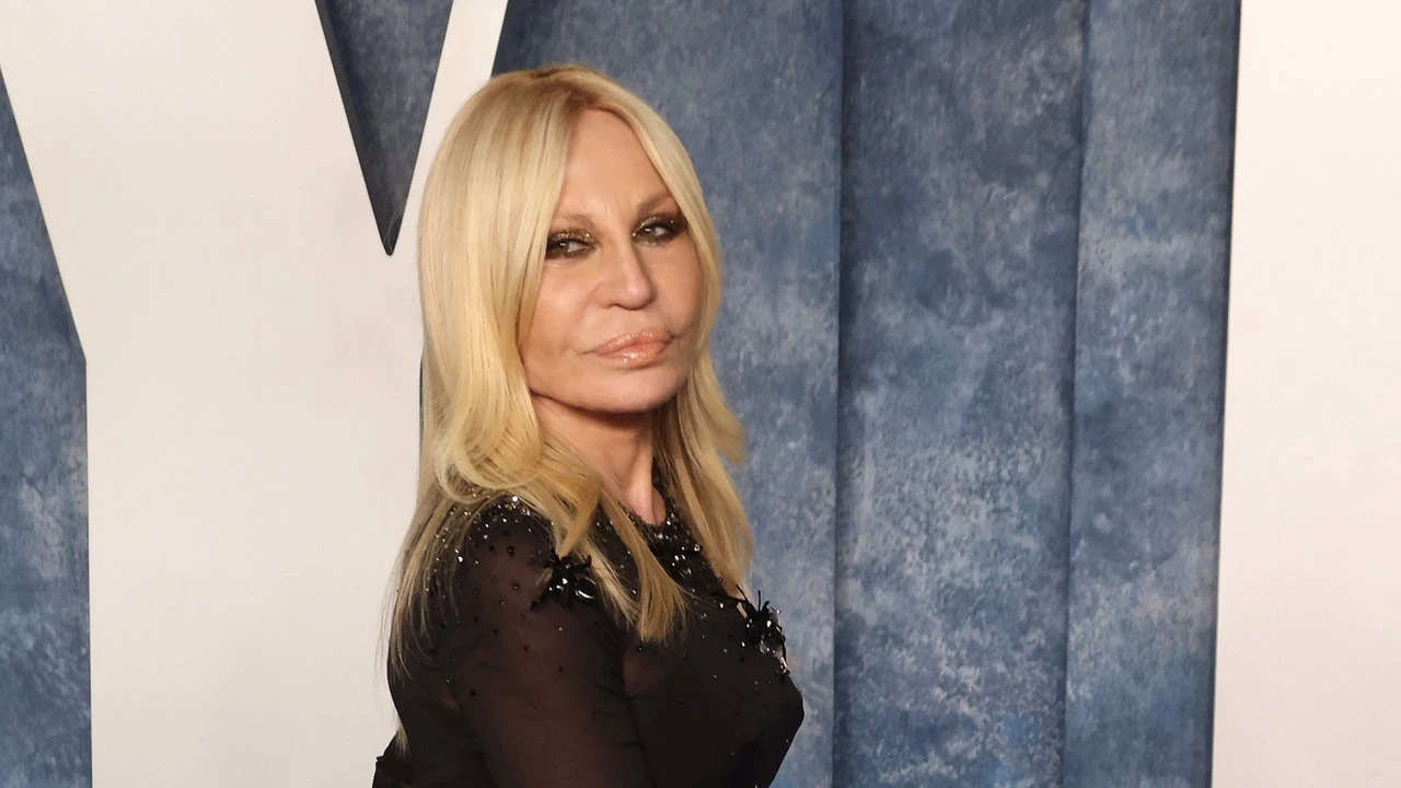 El retiro dorado de Donatella Versace con 400 millones de dólares