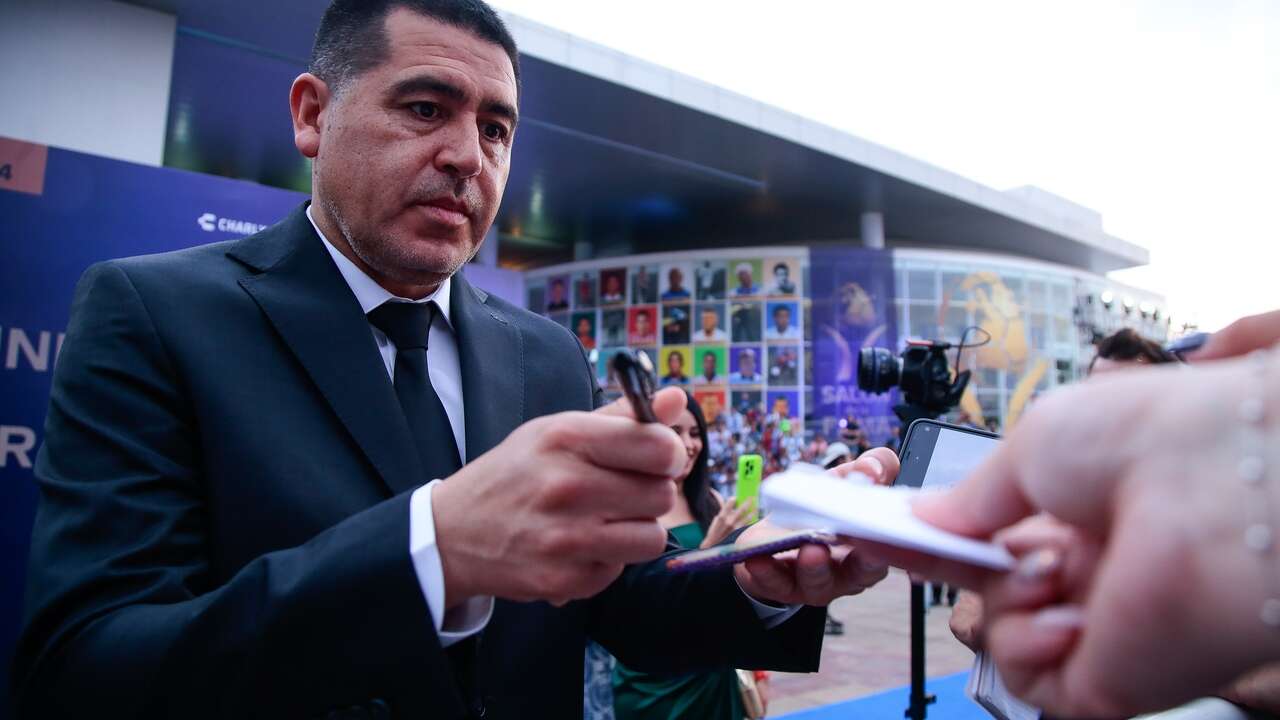 Riquelme entra en el Salón de la Fama del Fútbol Internacional