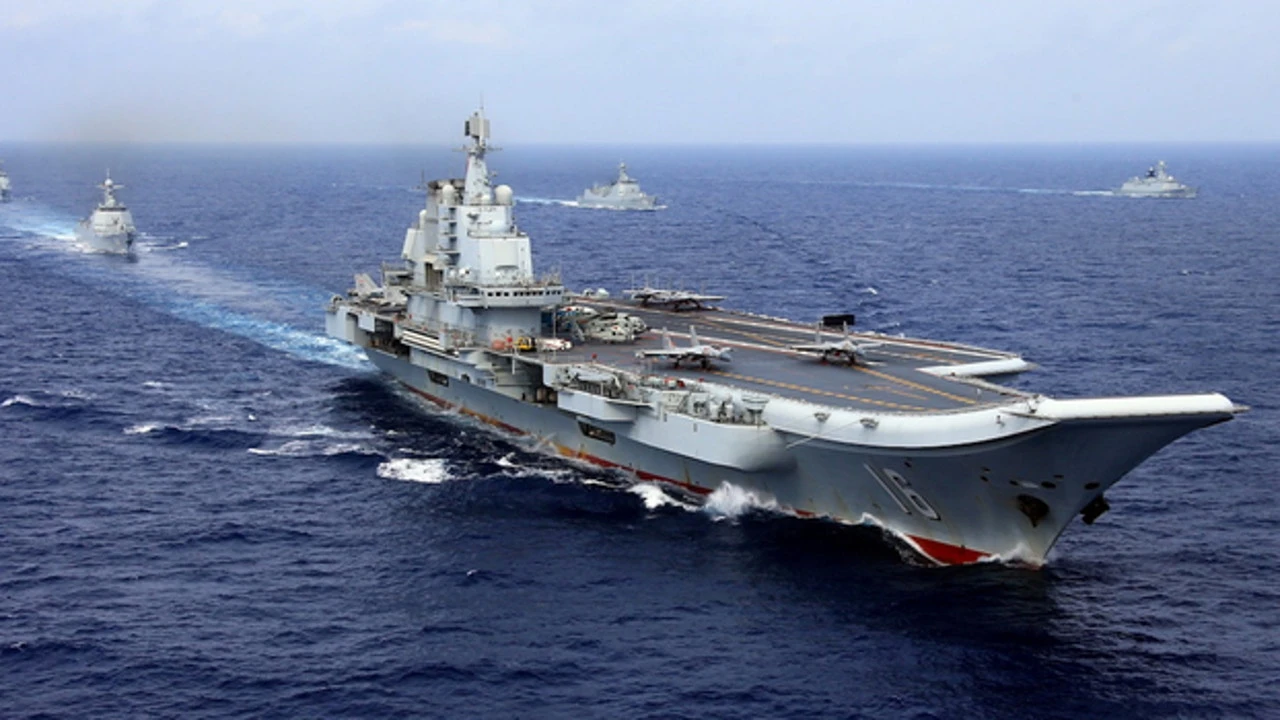 Taiwán se pone en guardia ante la navegación del portaaviones chino Liaoning al sureste de la isla