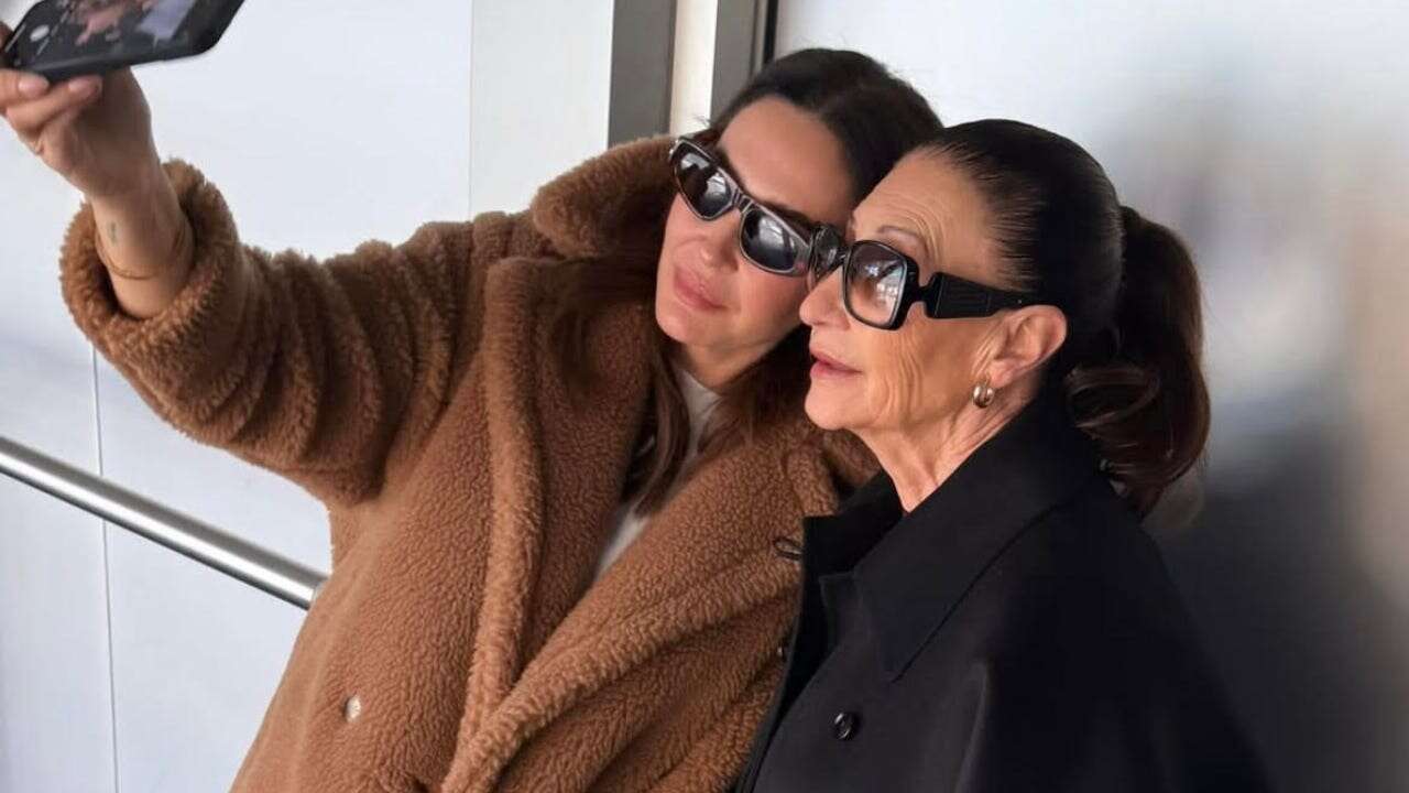 Los looks más estilosos para irse de viaje a Marruecos los tienen Vicky Martín Berrocal y su madre Victoria