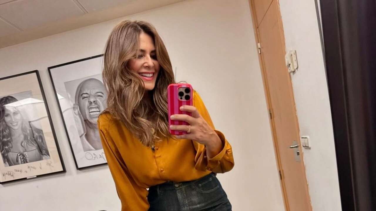 Nuria Roca vuelve a sonreír en 'El Hormiguero' con la camisa de seda italiana que eleva el ánimo y cualquier look