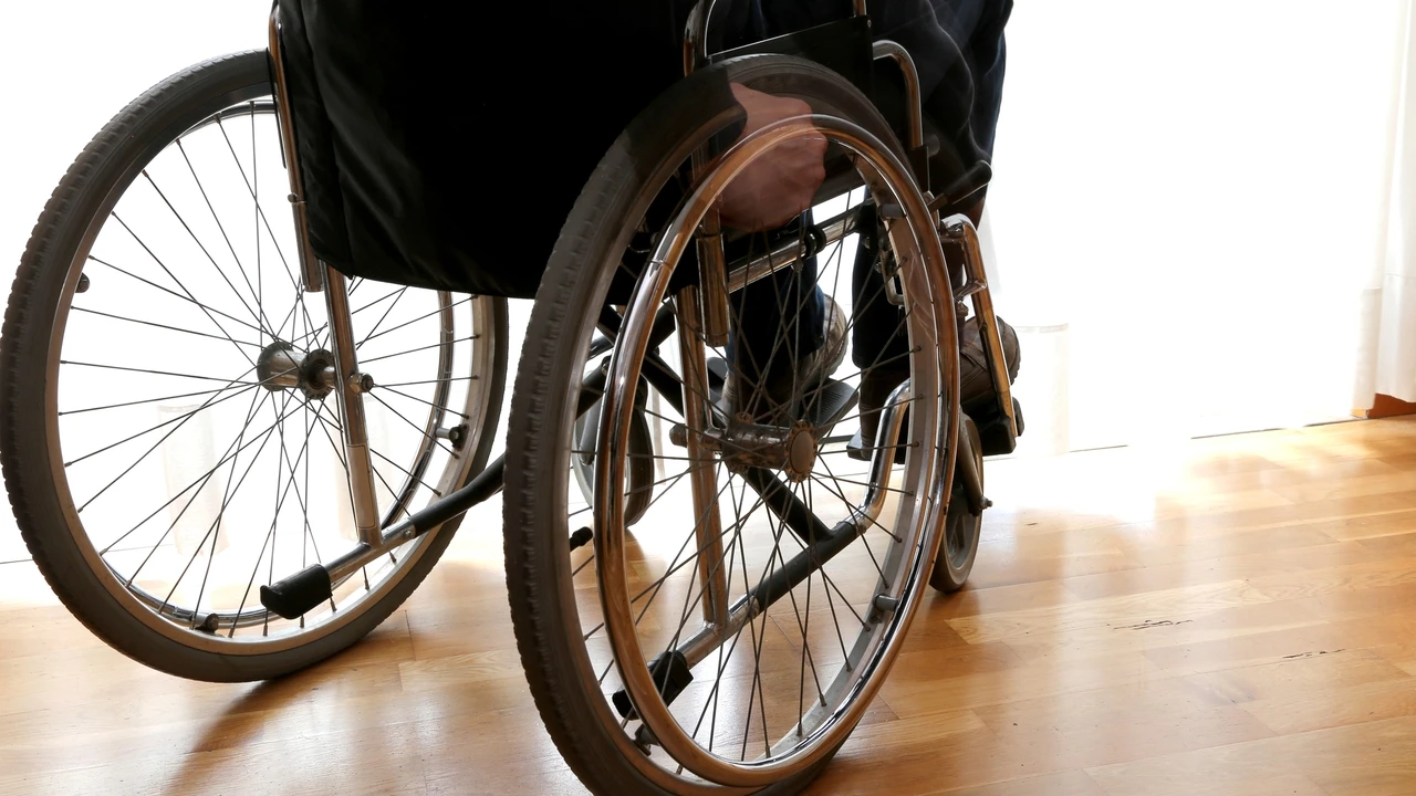 Científicos españoles ultiman los detalles del ensayo de un medicamento para la ELA