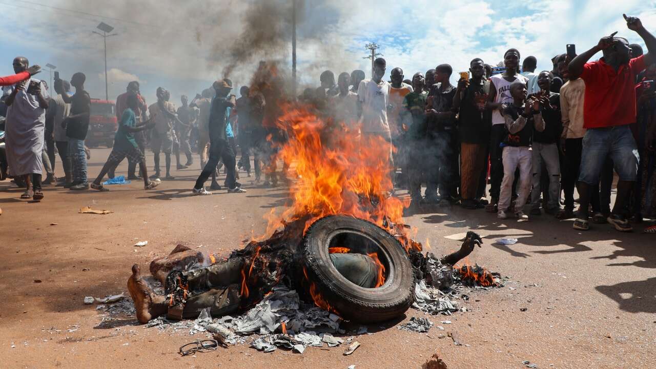 Un doble ataque en Bamako atribuido a Al Qaeda causa conmoción en la capital maliense