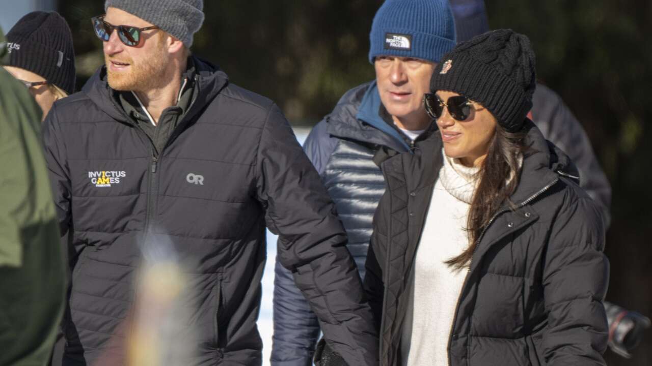 Del plumífero de 1.000 euros a las botas más bastas para la nieve: el look de Meghan Markle en Canadá al detalle