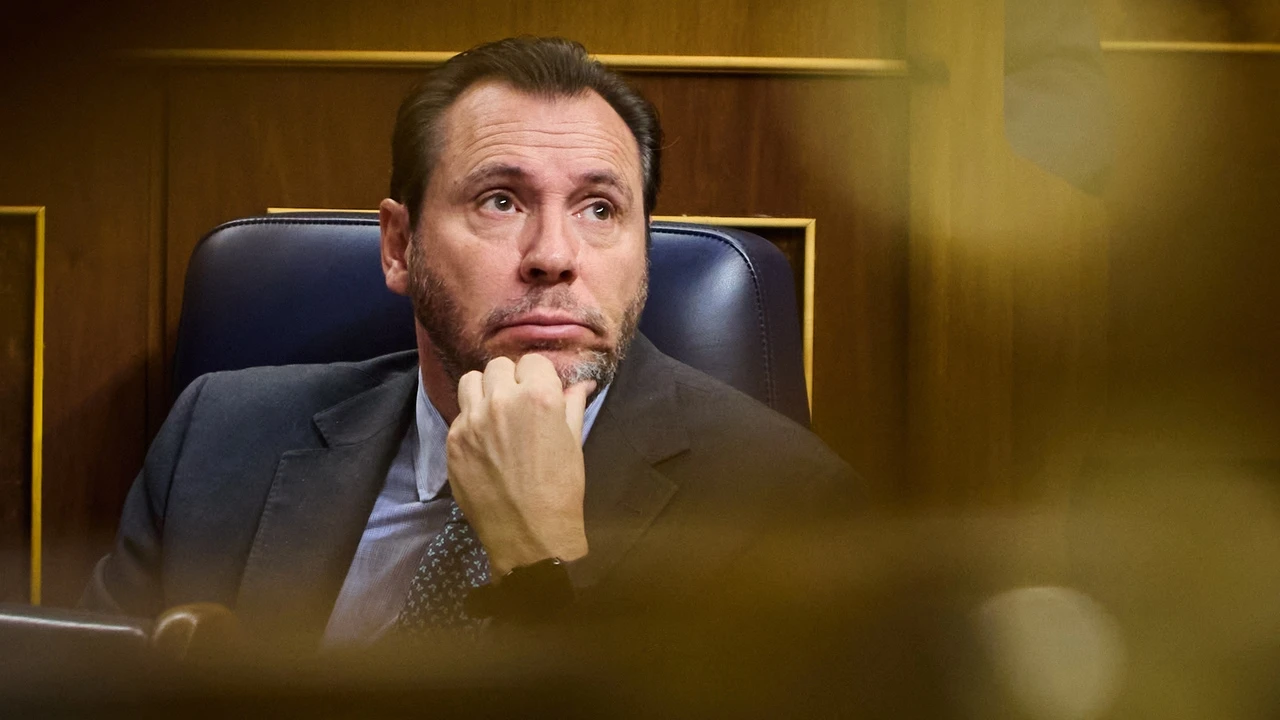 Renfe nombra consejero a un clásico del socialismo castellanoleonés que fue jefe de gabinete de Óscar Puente