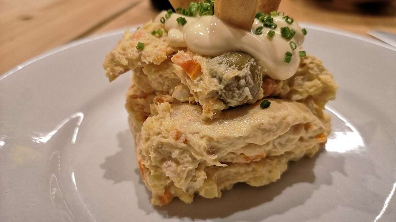 La mejor ensaladilla rusa de España se prepara en un restaurante casi 'escondido' de esta ciudad