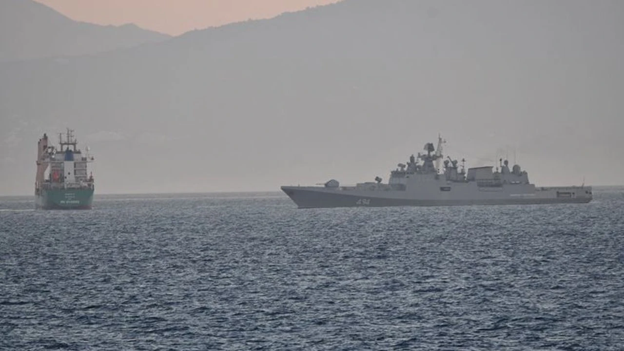 ¿Por qué la fragata Álvaro de Bazán vigila un convoy ruso en el mar de Alborán?
