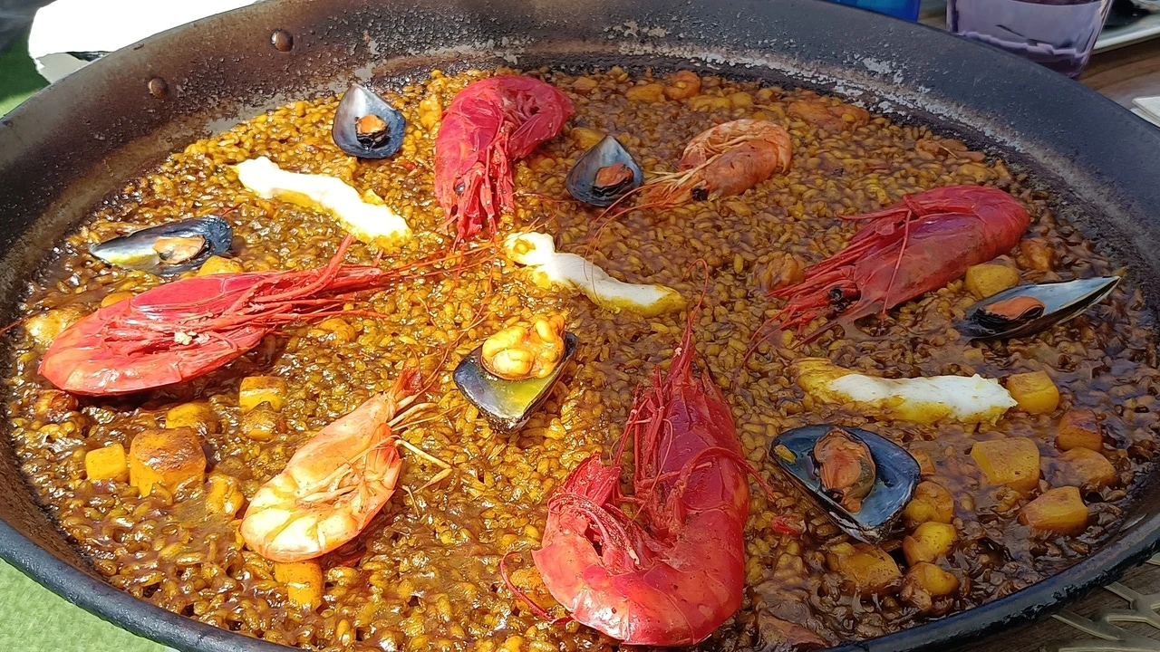 Un chef Cubano explica por qué muchos cocineros no soportan a los clientes españoles: 