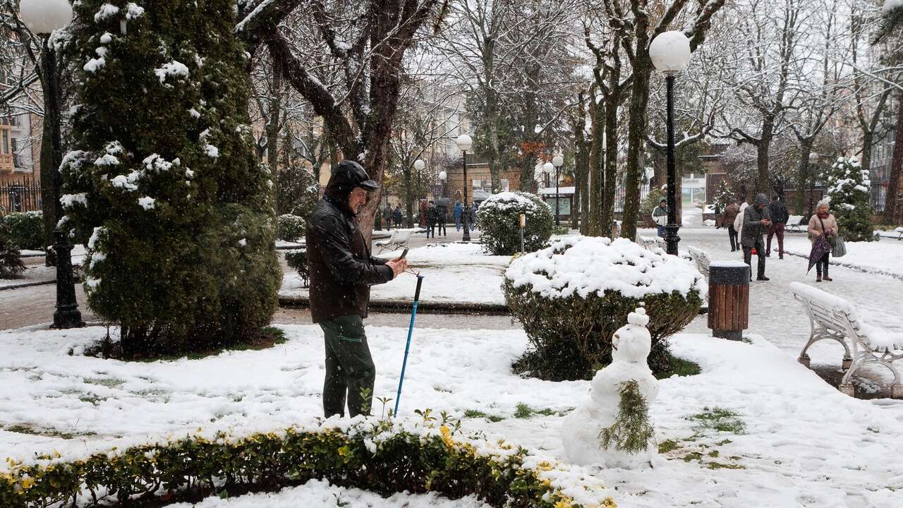 Una nueva borrasca llega a España con más lluvia, fuertes nevadas y brusco descenso de temperaturas