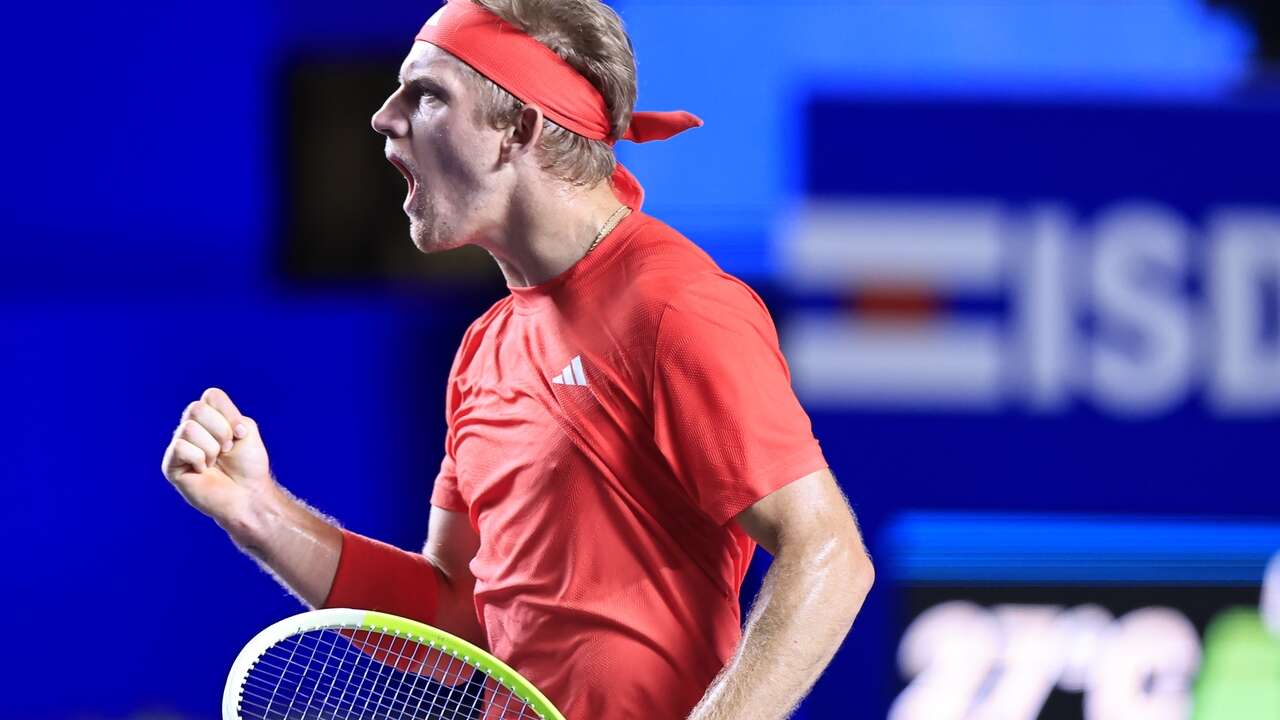 Davidovich derrota a Shapovalov y a los nervios en las semifinales de Acapulco y jugará su segunda final seguida