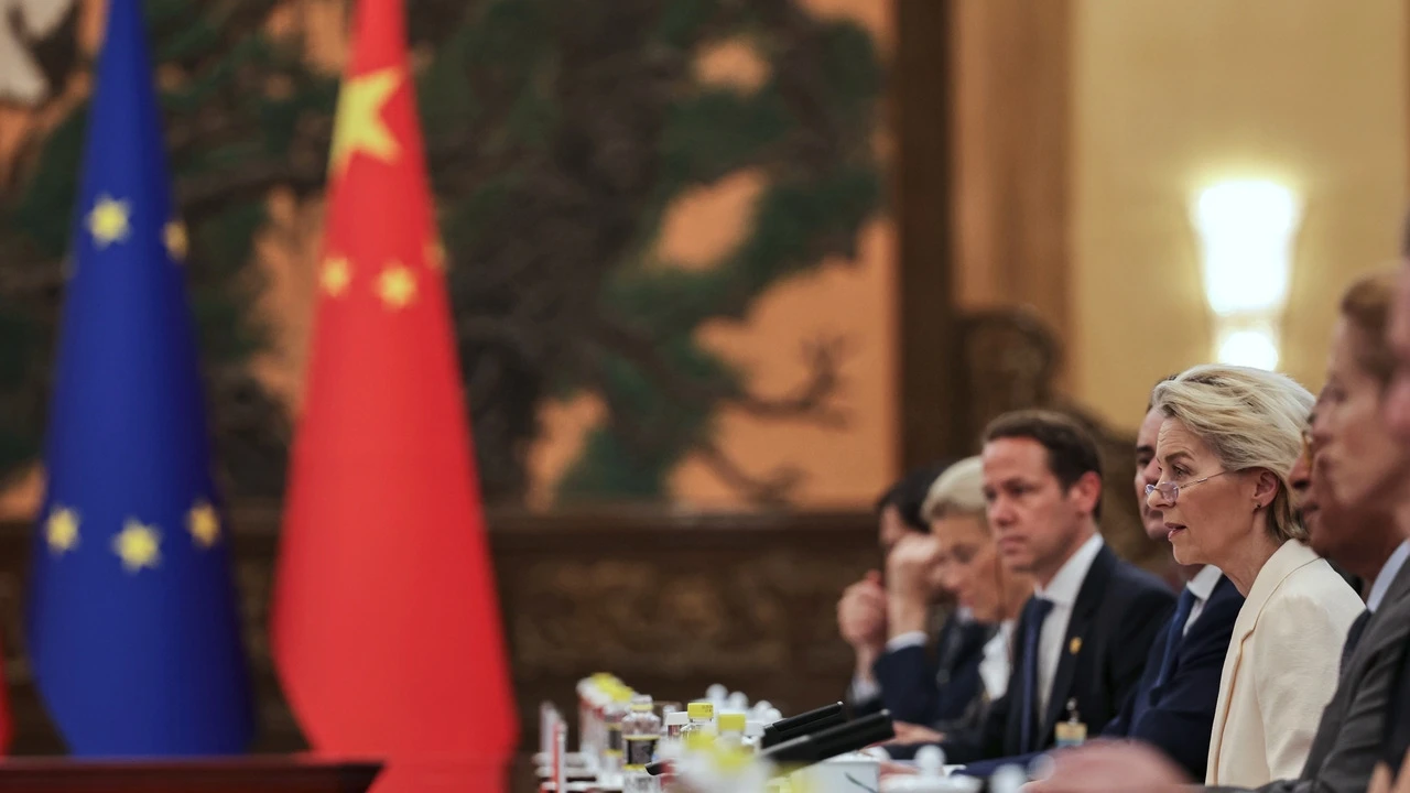 China y la UE abogan por recomponer unas relaciones comerciales 