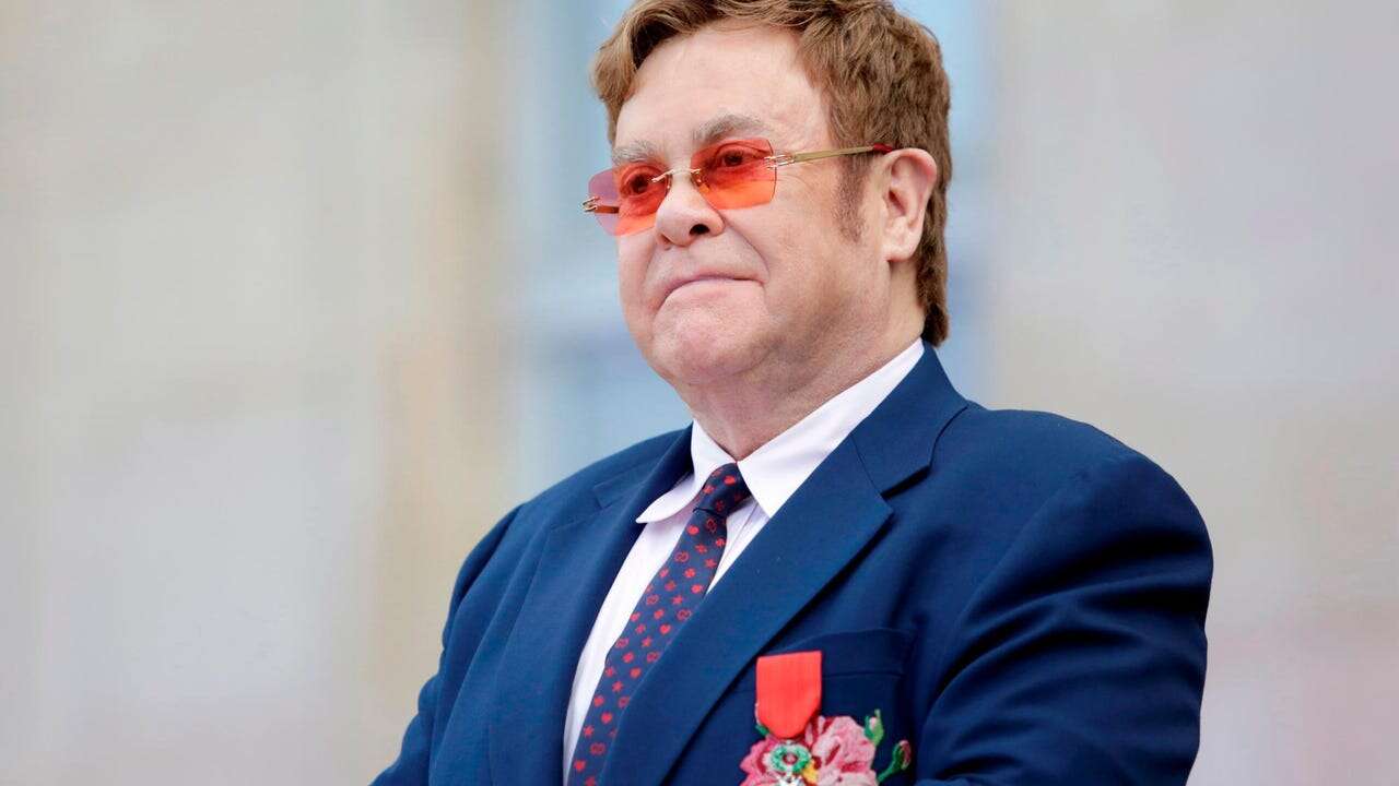 Elton John: 