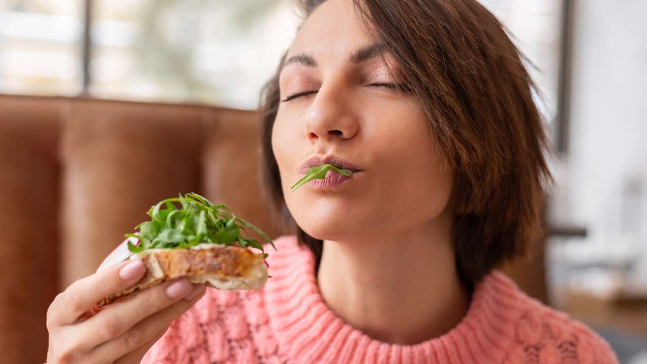 Qué es el «eating jet lag» y por qué te hace engordar de forma silenciosa