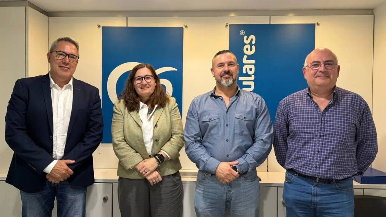 Los miiltares se reúnen con el PP para plantearle sus reivindicaciones