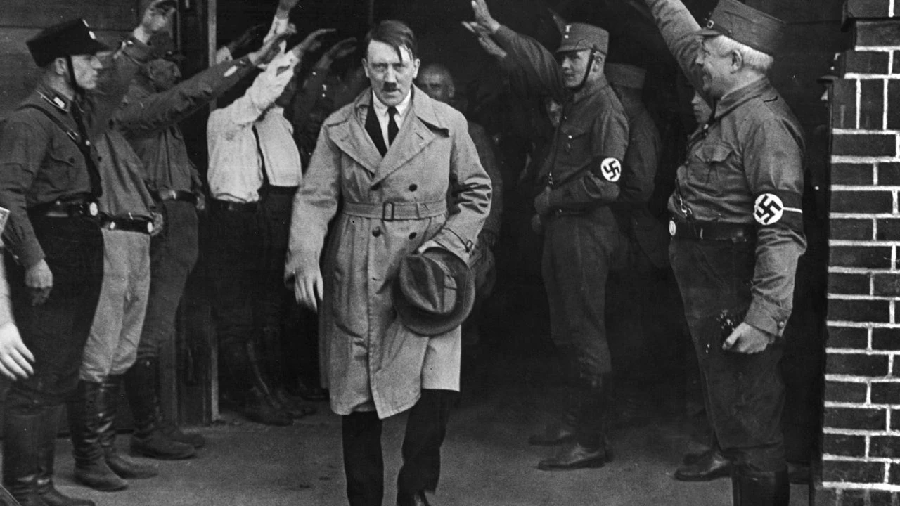 Mentiras, estupideces y cobardía: cien años de 
