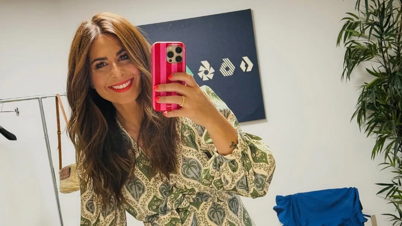 Nuria Roca se adelanta a la verbena de San Juan con el vestido más ideal de firma sevillana