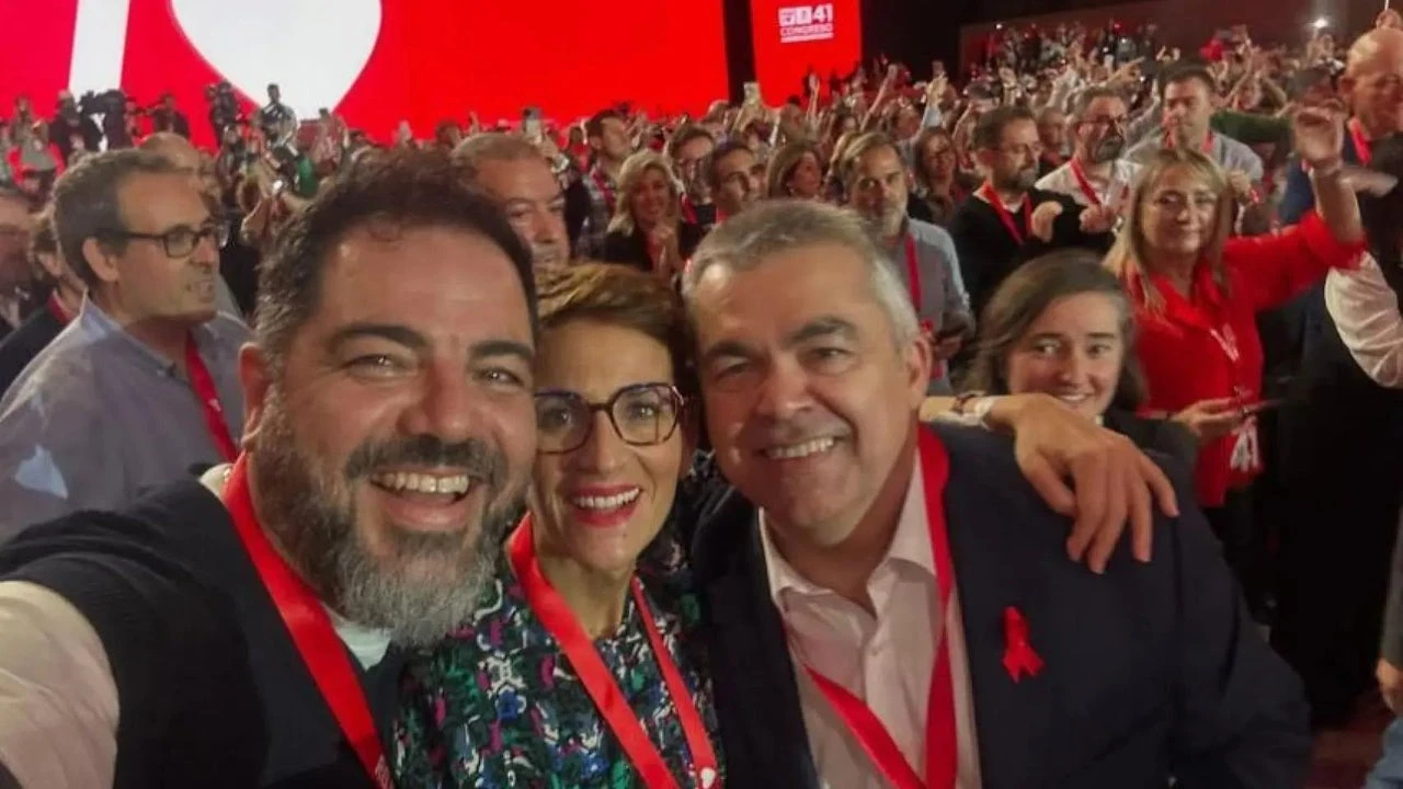 Un asesor cesado en el grupo navarro del PSN que comandaba Santos Cerdán