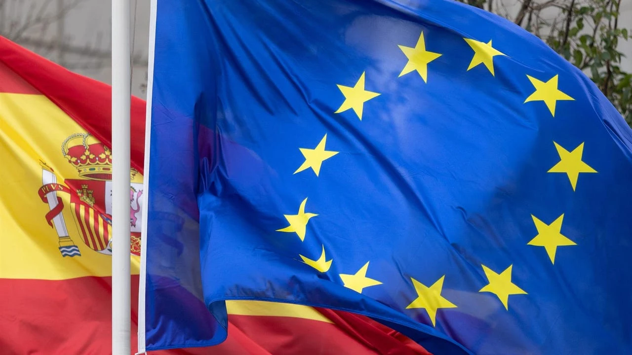 La economía española crecerá un 2,6% este año pero se desacelerará al 2% el año que viene