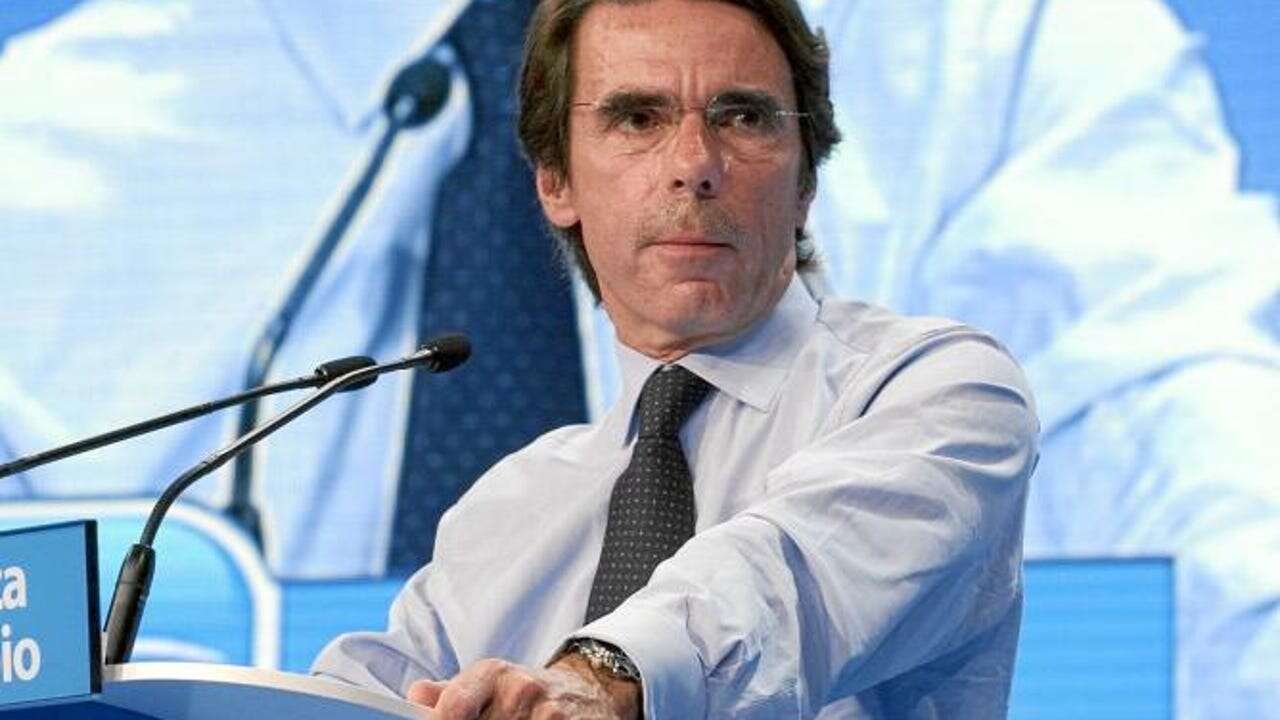 El día que Aznar se arrancó por Hombres G en un mitin