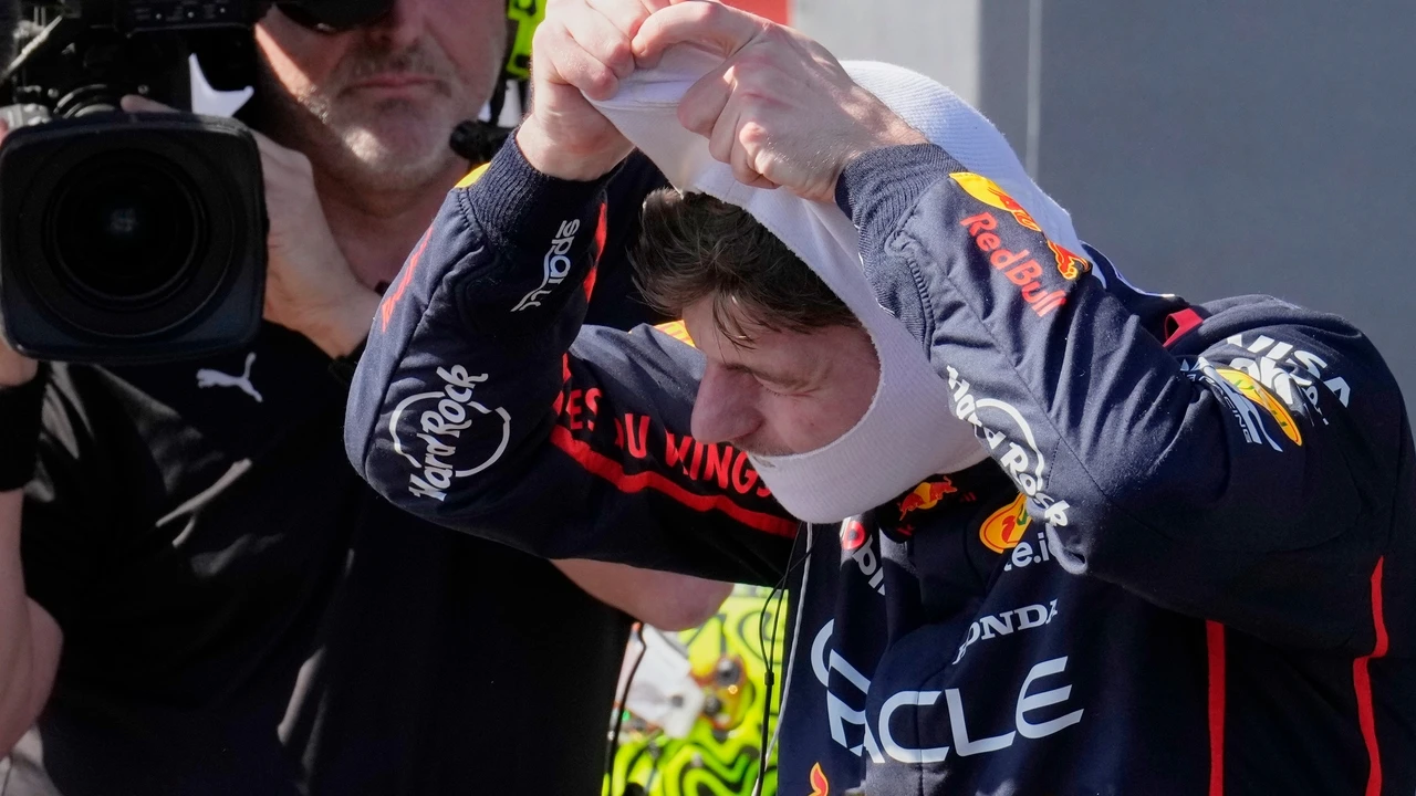 El aviso de Red Bull a Verstappen tras ser cazado corriendo para Ferrari con un nombre falso