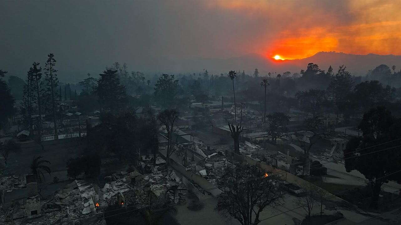 El humo tóxico de los incendios forestales puede llegar a contaminar las zonas urbanas