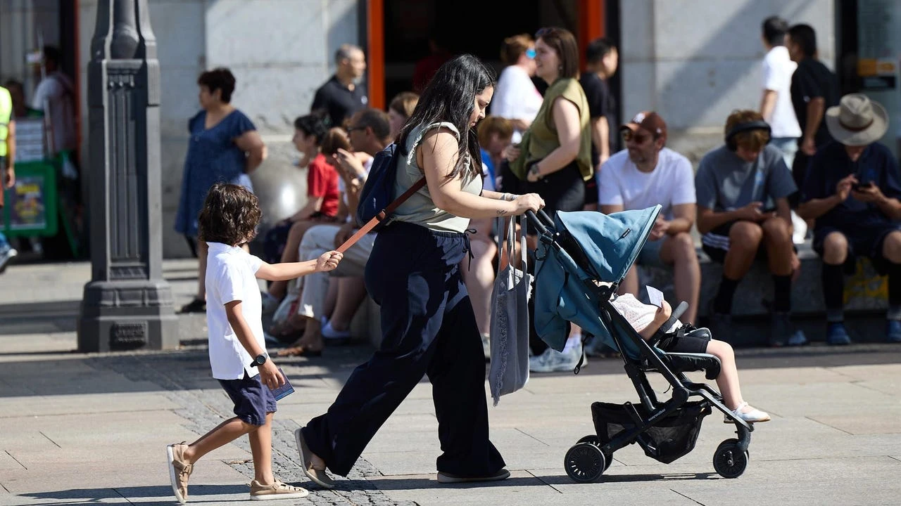 CSIF carga contra la modificación del permiso parental de cuidados por 