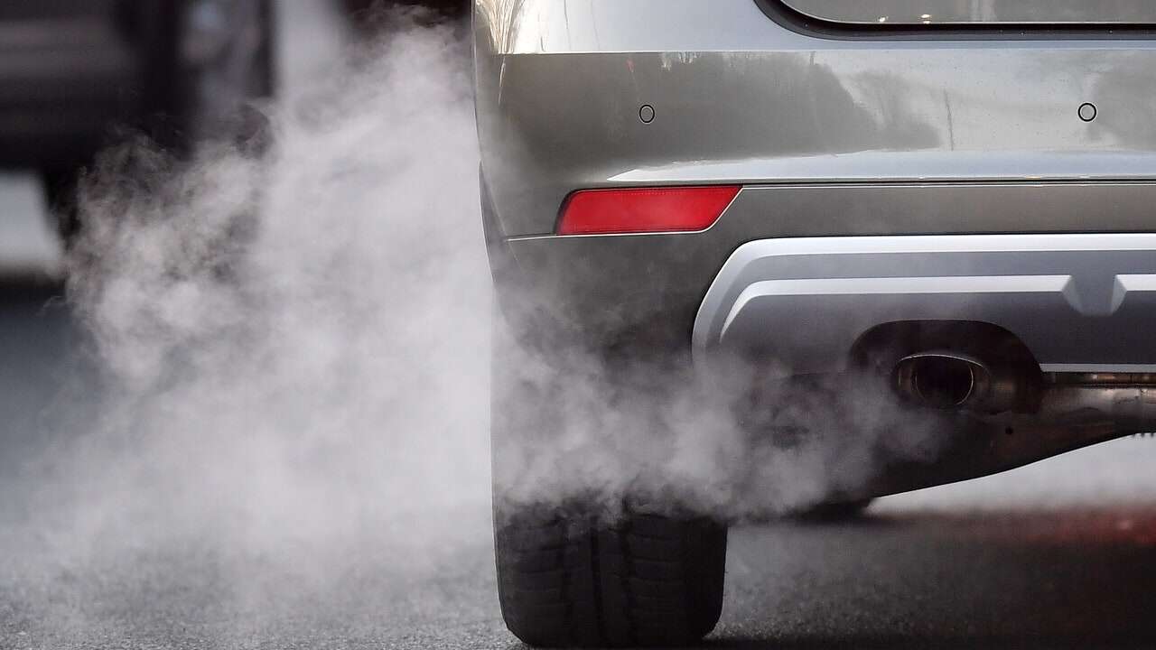 Estos son los tres mejores anticristalizantes de coche del mercado: ¿cuáles son y para que sirven?