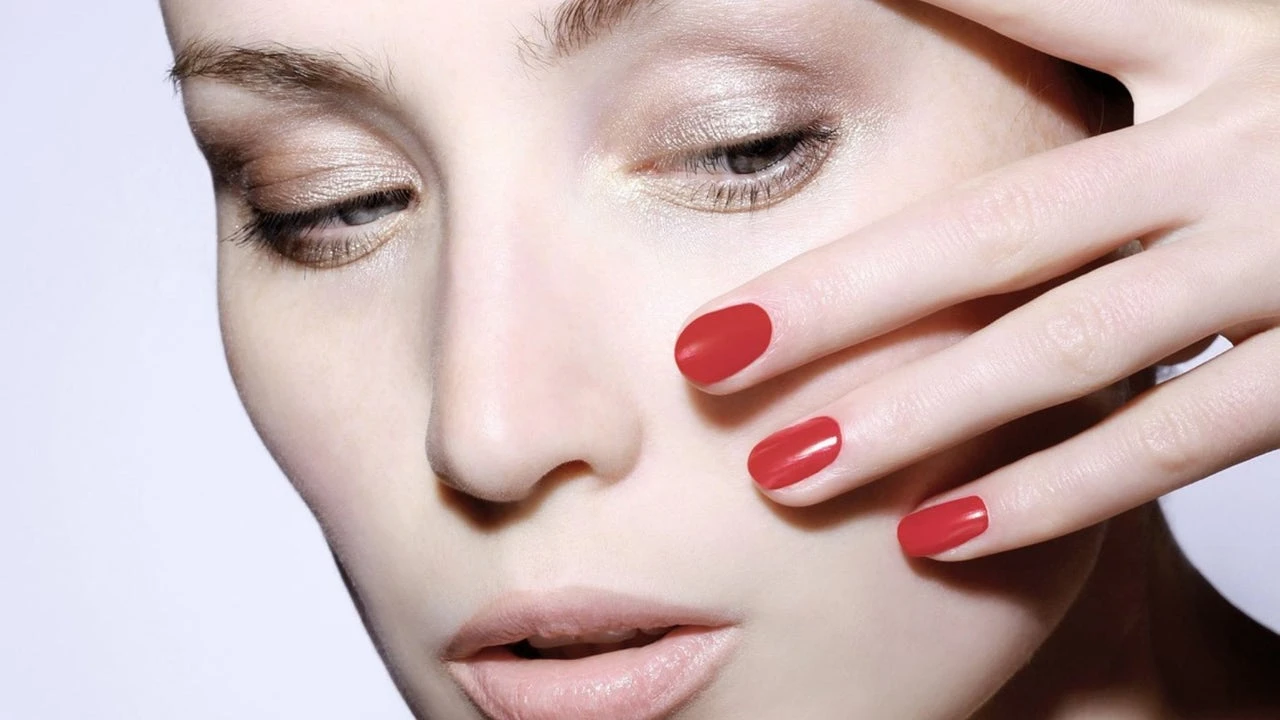 Esmaltes sin TPO: la nueva norma europea que cambia tu manicura