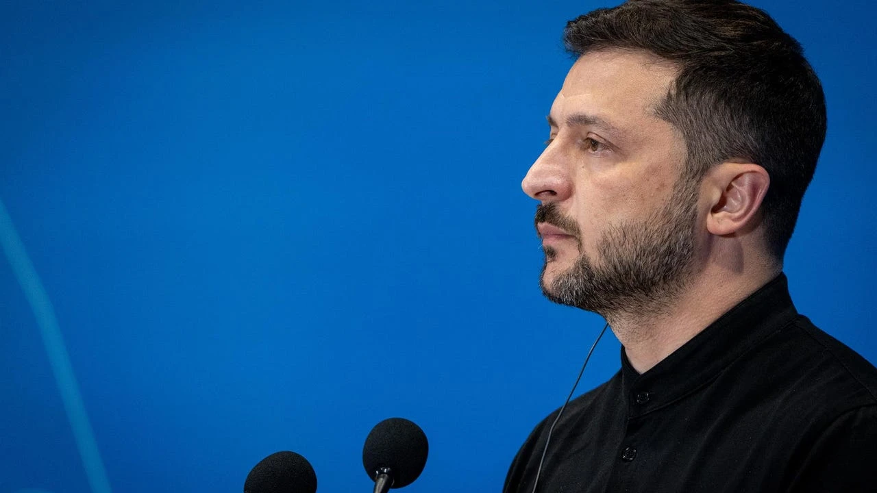 Zelenski da marcha atrás en su reforma de las agencias anticorrupción para no abrir un frente de protestas interno