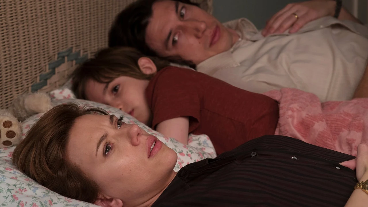 Usan los audios de Adam Driver y Scarlett Johansson en 