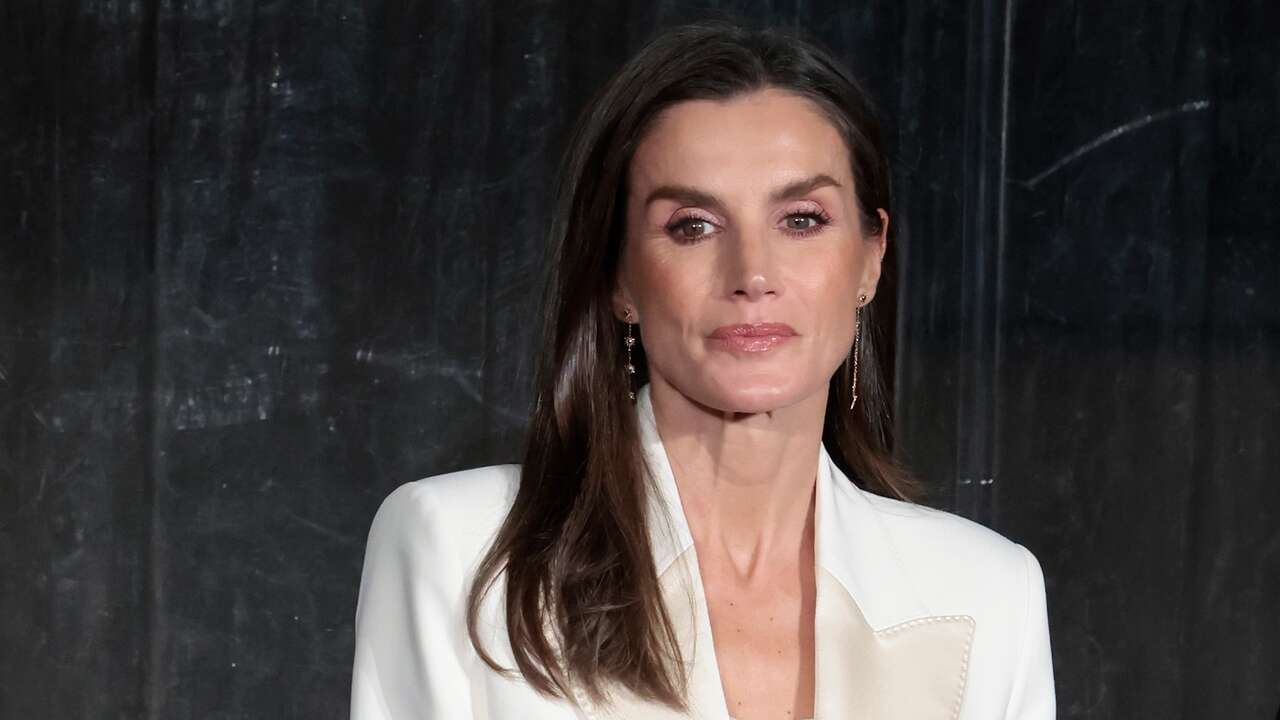 Radiografía de los looks de Mango que ha llevado la Reina Letizia: defensora de la marca española y amiga de Isak Andic