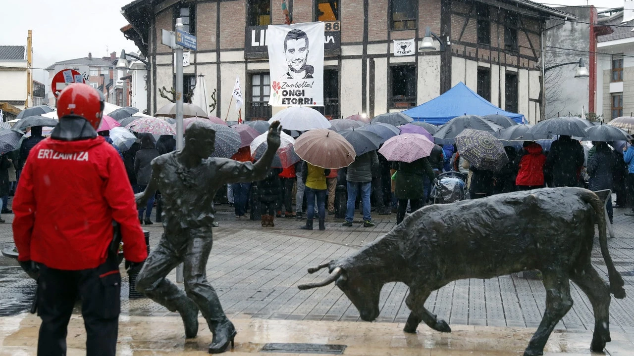 Los homenajes a ETA llegan a la Audiencia Nacional: a juicio la 'Kalera Kalera'