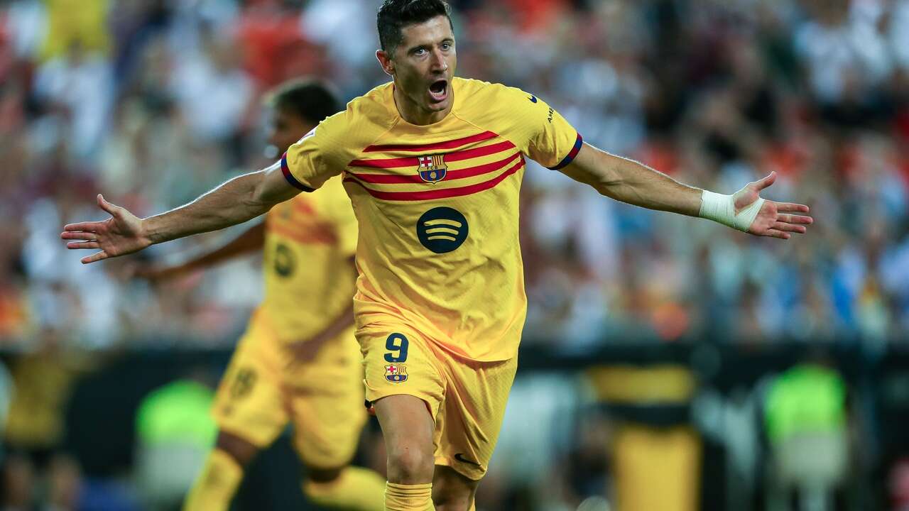 Lewandowski cumple hoy 36 años y este es su secreto: ¿Por qué el jugador del Barça come al revés?