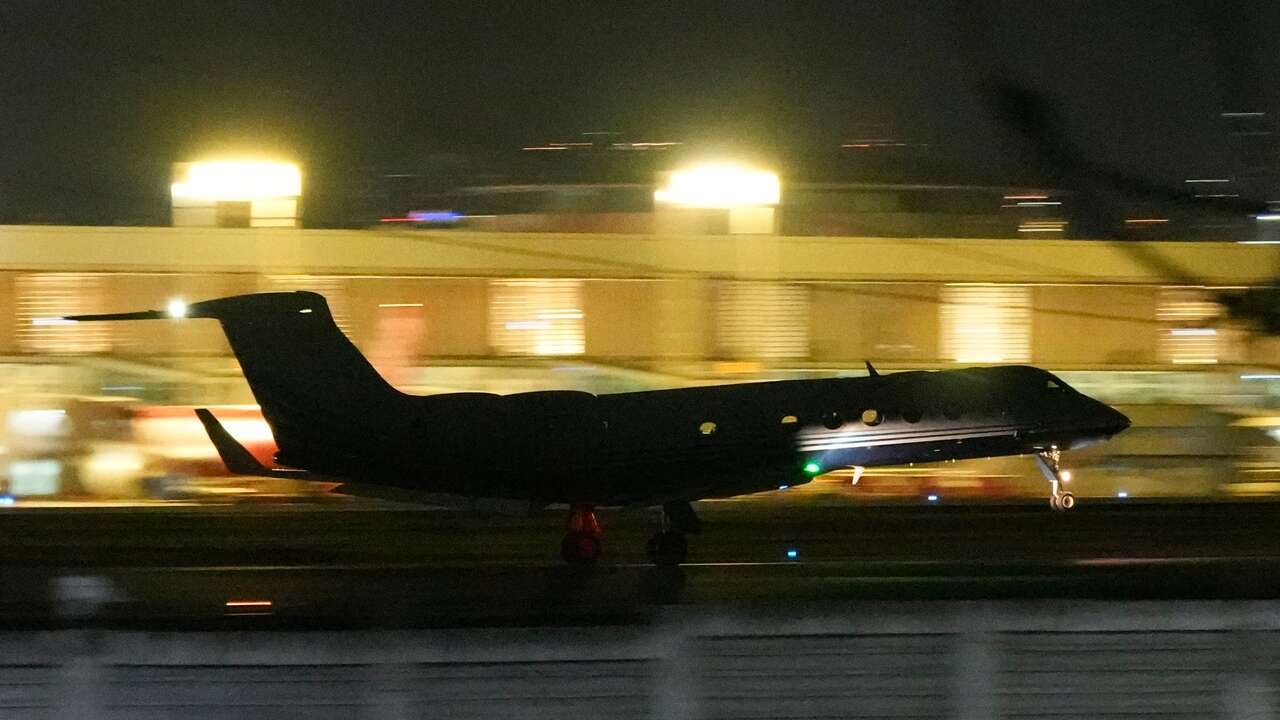 Un avión con Rodrigo Duterte parte hacia La Haya tras su detención por orden de la CPI