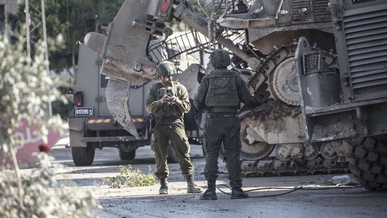 Tres isralíes muertos tras ser tiroteados por terroristas palestinos en una transitada autopista en Cisjordania