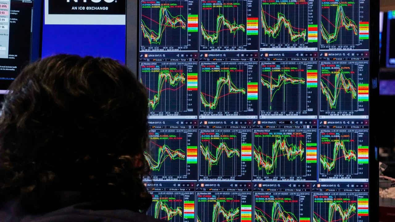 Wall Street consigue cerrar una semana marcada por los aranceles en positivo