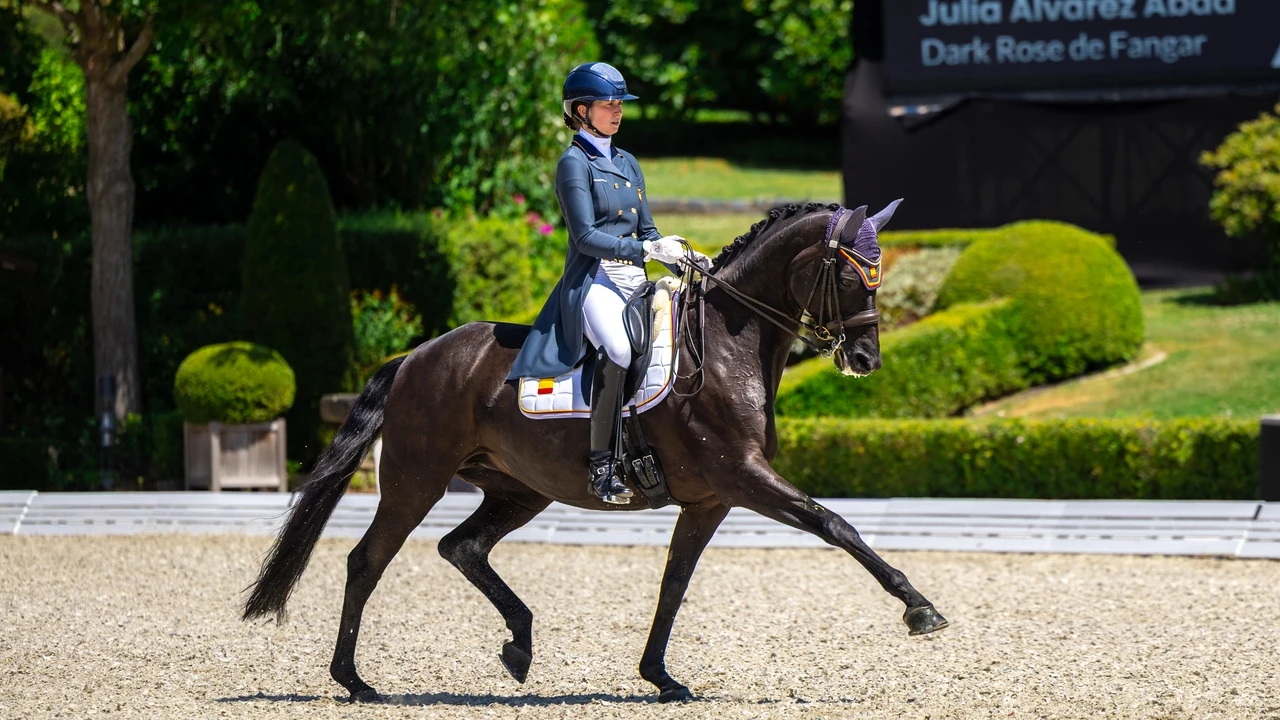 Valiosa experiencia internacional para los españoles en el Europeo de Doma Clásica U25 y Young Riders