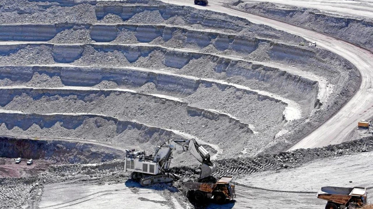 Este descubrimiento lo cambia todo: un mineral alienígena que es inmune al calor y reescribe el conocimiento científico
