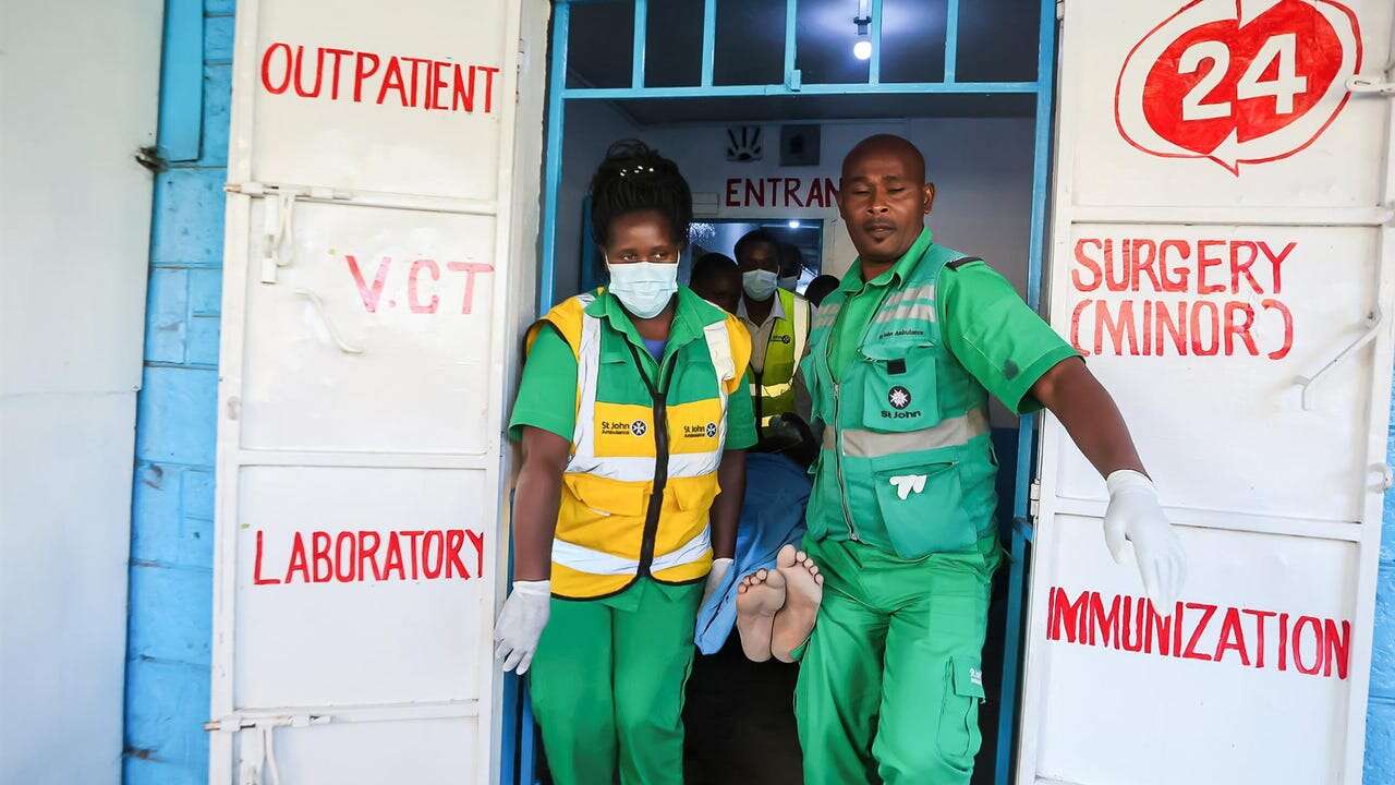 Al menos 17 niños muertos y 14 heridos por un incendio en una escuela en Kenia