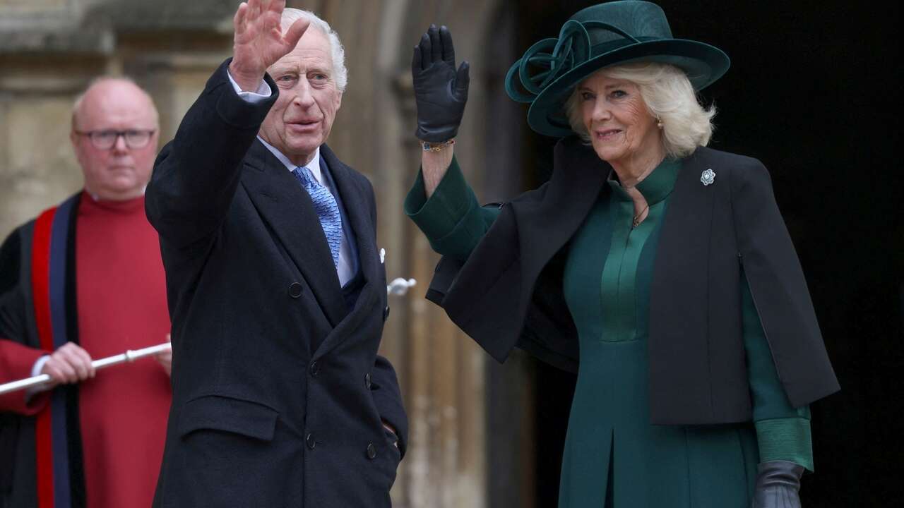 Camila y la princesa Ana envían un mensaje esperanzador a través de sus looks para celebrar la misa de la Pascua británica