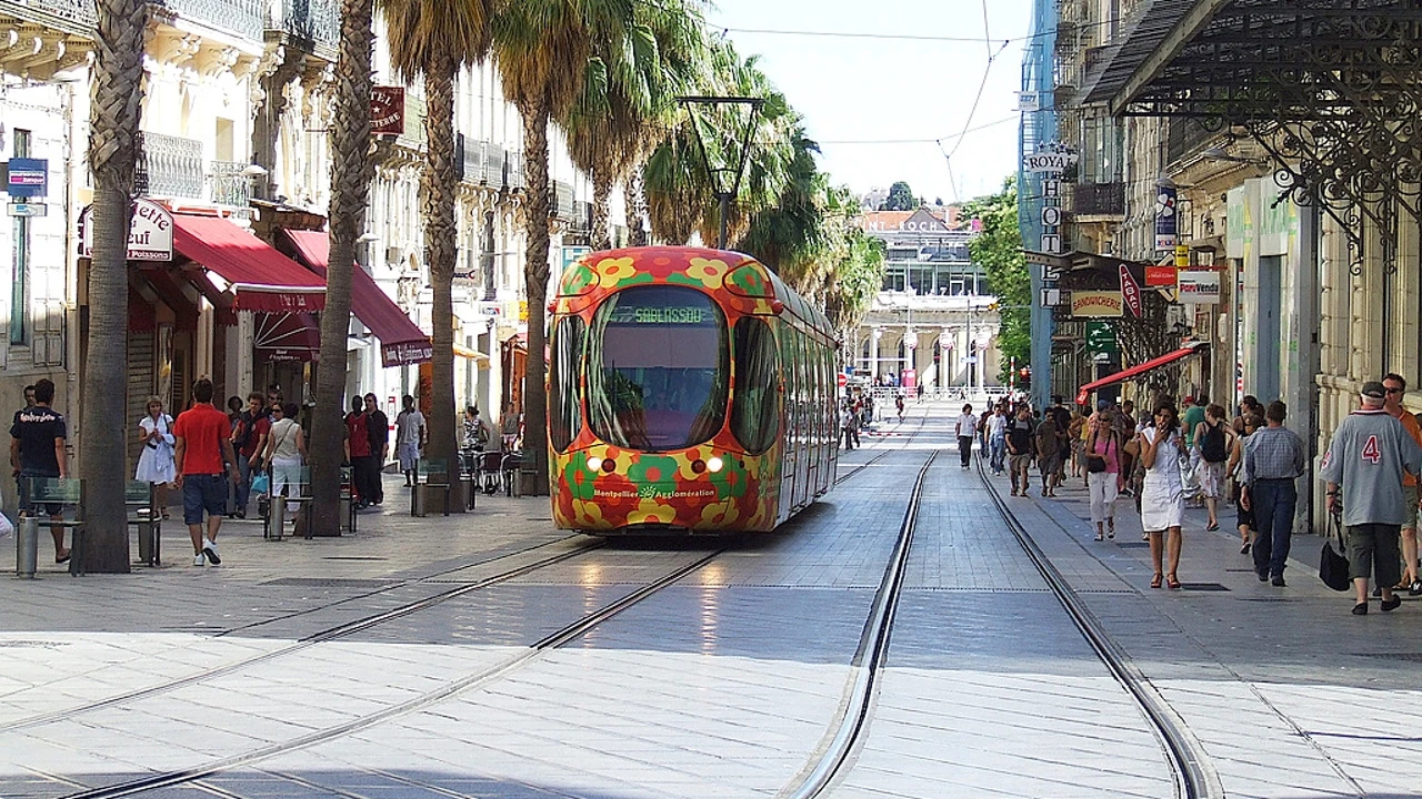 Esta es la ciudad francesa que perteneció a España durante siglo y medio: un pasado aragonés con mucha historia