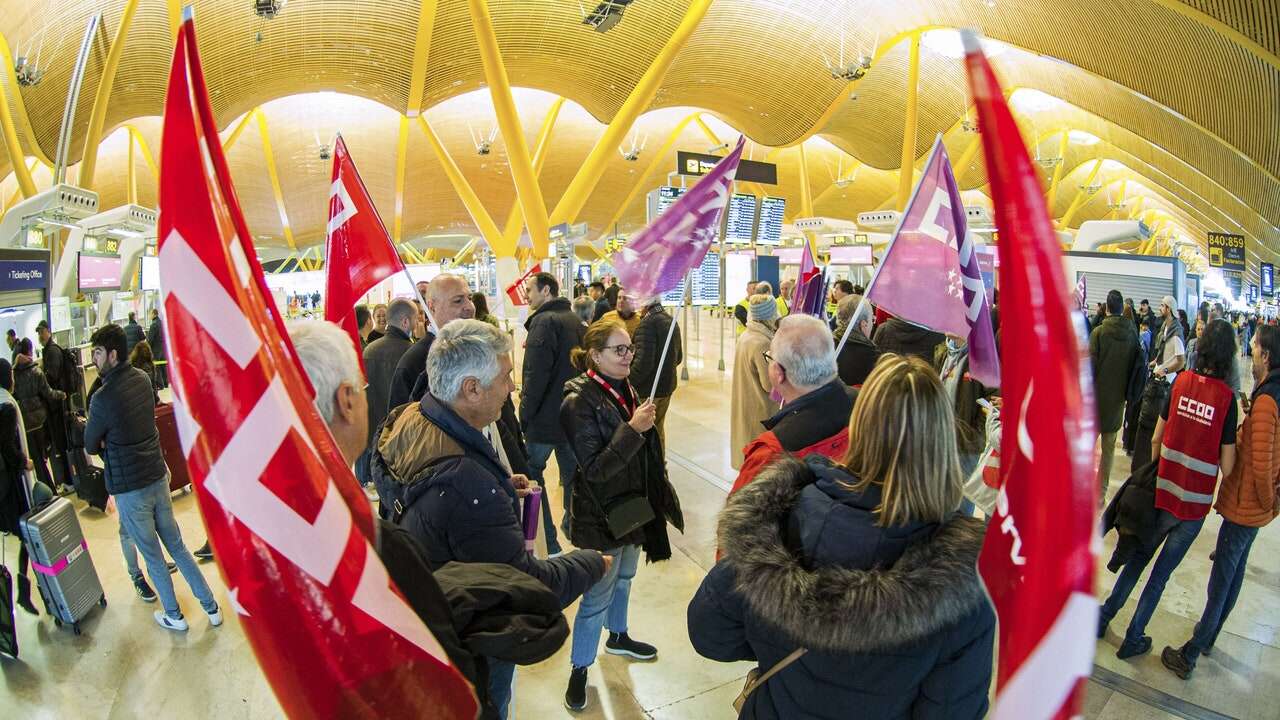 Patronal y sindicatos del handling no llegan a un acuerdo y la huelga en los aeropuertos está más cerca