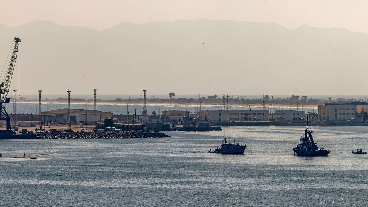 Marruecos logra remolcar la patrullera que había quedado encallada en aguas españolas